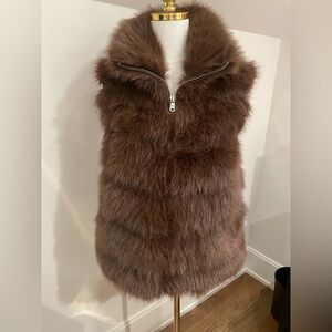 Avec les filles - Women’s Brown Faux Fur Vest